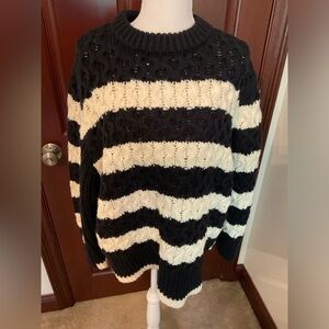 Zara Sweater. Sz. Med/ Large NWT